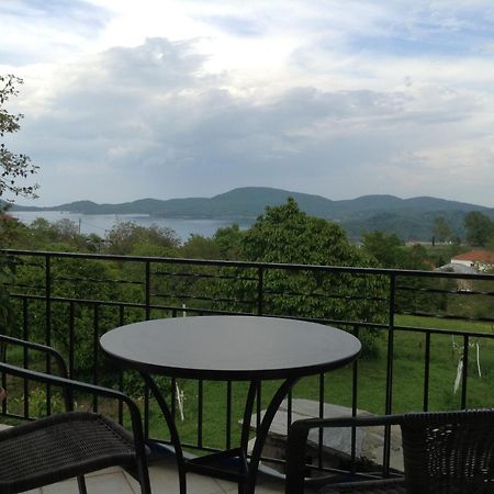 Guesthouse Lamprini Неохорион Экстерьер фото